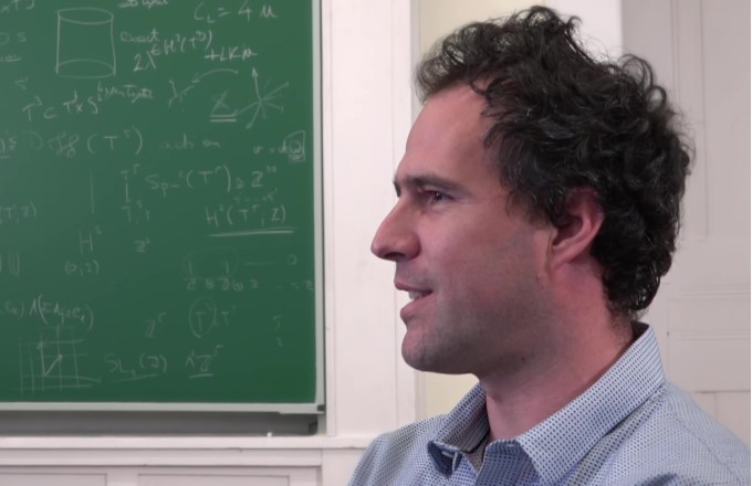 Matematikus portrék: Matolcsi Máté