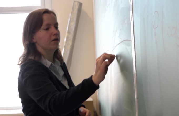 Matematikus portrék: Backhausz Ágnes